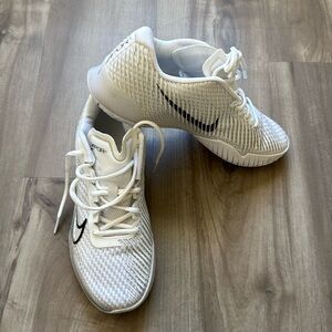 Nike Vapor 11 Tennis Shoes, US 8, lightly worn